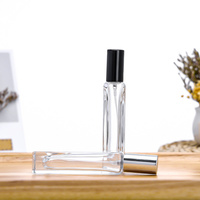 Botol Parfum Kaca Logo Kustom Siap Pakai 10ML 15ML Leher Crimping Bentuk Persegi Ramping dengan Pompa Semprot dan Sablon