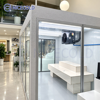 Vitrine réfrigérée pour fleurs homologuée CE avec porte en verre Low-E, éclairage LED et contrôle de l'humidité pour la présentation de fleurs fraîches en fleuriste