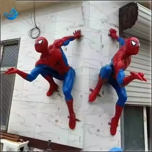 Statue en résine de fibre de verre personnalisée de <span class=keywords><strong>super</strong></span>-<span class=keywords><strong>héros</strong></span> d'anime classique, grande taille, <span class=keywords><strong>Marvel</strong></span> Spider-Man, écologique, faite à la main, style sportif - Product Image 4