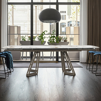 Usine chinoise vend personnalisé moderne léger luxe pieds métalliques verre trempé mobilier de salle à manger de table 4 places