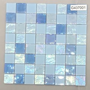 Mosaicos de vidrio iridiscente para piscina, azulejos de mosaico de <span class=keywords><strong>cristal</strong></span> de 4mm con respaldo de malla, fácil de pavé - Product Image 1