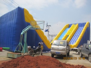 Arène sportive gonflable pour enfants et adultes, jeux sportifs en plein air - Product Image 1