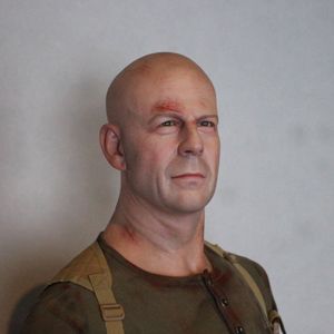 <span class=keywords><strong>Marvel</strong></span> Del Silicone di Figura di Azione di Bruce Willis a Grandezza naturale Film Statua per la Vendita - Product Image 3