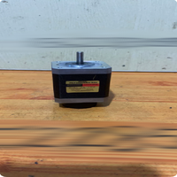 Motor PLC PKP246D08A-R26 Usado (1 Pieza) al por Mayor