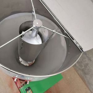 Mélangeur horizontal à ruban en acier inoxydable pour le mélange de poudres sèches et de granulés - Product Image 3