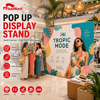 Bannière PVC FEAMONT pour stand pop-up, idéale pour l'inauguration d'un magasin, avec impression professionnelle, couleurs vives, design pliable facilement