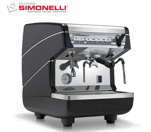 Macchina da caffè espresso simonelli commerciale