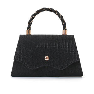 Nouveau style Sac de soirée, Sac à main transfrontalier, Sac à bandoulière, Sac à rabat en polyester, Petit format, Tendance pour femmes, Style urbain, Produit d'usine pour le commerce extérieur - Product Image 3