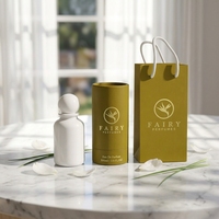 Flacons de parfum en verre personnalisés (30ml/50ml/100ml/20ml) avec pulvérisateur à pompe, papier spécial PP, revêtement UV, estampage à chaud, gaufrage, Fujian