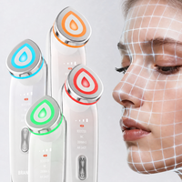 Masseur liftant pour le visage et le cou Age R Booster Pro, rechargeable par USB, contrôle de la minuterie, technologie d'électroporation MC pour une peau améliorée