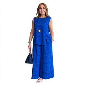Vêtements pour femmes en gros, élégants, à motifs abstraits, mi-longs, confortables pour le quotidien, silhouette décontractée, collection vacances - Product Image 1