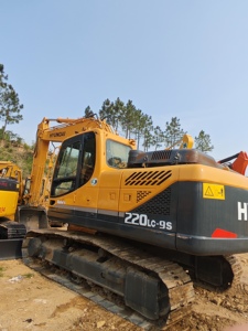 Excavadora Hyundai 220LC-9S usada de bajo precio con engranajes de capacidad de 20 toneladas y componentes del núcleo de la bomba, incluido el motor - Product Image 3