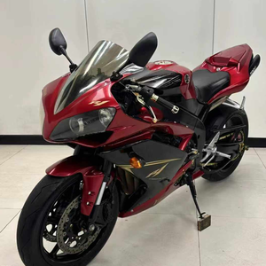 Motocicleta Deportiva Yamaha YZF-R1 de 1000cc, Cuatro Cilindros, Refrigerada por Agua, Velocidad Máxima de <span class=keywords><strong>299</strong></span> km/h, Excelente Estado, Arranque Fácil en Frío/Calor - Product Image 3