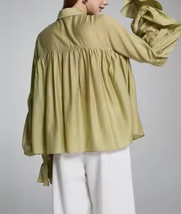 <span class=keywords><strong>AMENO</strong></span> Chemisier d'été décontracté pour femme en mousseline de soie tissée avec manches longues Couleur unie et volants Logo de mode simple sur le dos - Product Image 3