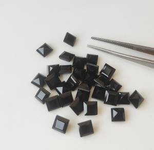 พลอยนิลสีดำธรรมชาติเจียระไนเหลี่ยมเพชรพลอยหลวมขนาด3-30มม. สุดพิเศษสำหรับทำเครื่องประดับราคาขายส่ง - Product Image 2