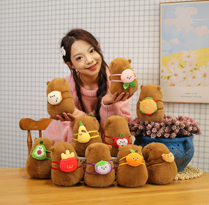 Poupées en peluche Capybara transportant des hamburgers et des <span class=keywords><strong>frites</strong></span> pour l'anniversaire des enfants - Product Image 2