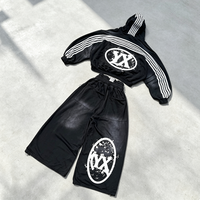Fabricant d'ensembles de survêtements délavés à l'acide pour hommes, comprenant un sweat à capuche zippé et un short de survêtement, avec logo personnalisé brodé ou imprimé