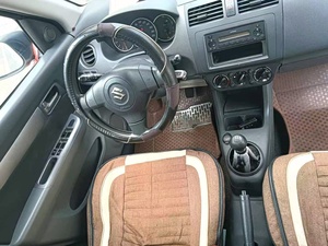 Bas <span class=keywords><strong>prix</strong></span>, ville, bon marché, en bon état | <span class=keywords><strong>Suzuki</strong></span> <span class=keywords><strong>Swift</strong></span> Édition Standard 2015 |   Voiture manuelle d'<span class=keywords><strong>occasion</strong></span> | Pneus LHD R14 |   Abordable et original - Product Image 5