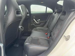 Auto Usado en Venta, <span class=keywords><strong>Mercedes</strong></span>-Benz CLA 200 Coupé 2021, Sedán Usado con Volante a la Izquierda, Automático, de Lujo, 163hp, Excelente Estado - Product Image 4