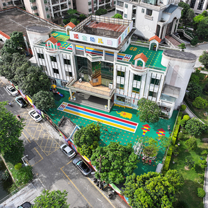 Tapis de sol en plastique d'extérieur en polypropylène anti-UV, idéal pour les jardins d'enfants, les terrains de sport et les aires de jeux scolaires - Product Image 4