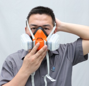 Haigu HG-602 하프 페이스 가스 마스크 TPE 소재 먼지 방지 필터 조정 가능한 코 클립 재사용 가능 - Product Image 4