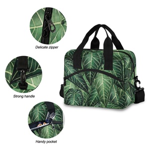 Bolsas de Almuerzo Portátiles con Asa de Transporte y Estampado de Hojas Verdes de Alta Calidad, Bolsa Térmica Impermeable con Impresión Personalizada - Product Image 5