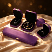PU-Leder Schmuckbox mit Goldlogo, Großflächiges Design für Ringe, Armbänder und Halsketten, Solides Muster, Aufbewahrungsbox ohne Verschluss