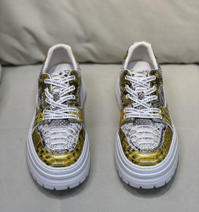 Cómodas Zapatillas Deportivas de Piel de Pitón con Suela Gruesa – Estilo Urbano Casual para Hombre, para Uso Diario y Actividades Ligeras - Product Image 4