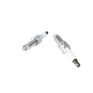 VENTE EN GROS Pièces de système d'allumage de voiture haute performance Bougie d'allumage double Iridium pour VW /<span class=keywords><strong>AUDI</strong></span> <span class=keywords><strong>A4</strong></span> A6 A7 A8L - Product Image 1