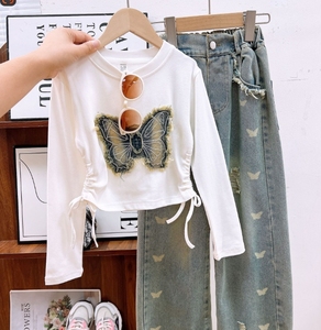 Nuovo Completo Primaverile 2025 per Ragazze, Set di Moda con Camicetta Ricamata <span class=keywords><strong>a</strong></span> Farfalla e Pantaloni in Denim, <span class=keywords><strong>Abbigliamento</strong></span> in Stile Coreano per Bambine - Product Image 6