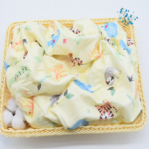 Manta de otoño invierno de doble capa para bebé, ropa de <span class=keywords><strong>cama</strong></span> para bebé, edredón envolvente, 76*102CM - Product Image 4