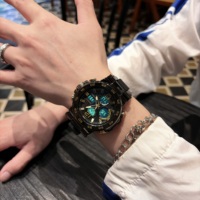 Montre électronique sportive tendance avec boîtier en alliage, multifonctionnelle, décontractée, en silicone, étanche