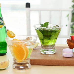 Bicchiere da Dessert 8oz a Forma di Bouquet, Coppa per Gelato, Bicchieri da Martini Senza Stelo Trasparenti - Product Image 3