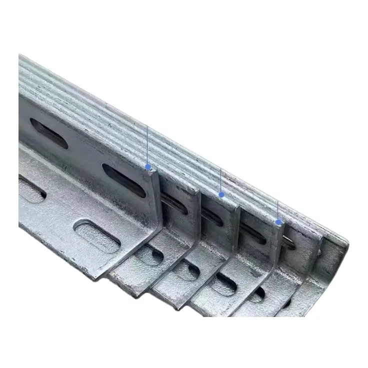 Perforter Edelstahl Winkel nicht legierbar schnelle Lieferung Winkel Bar Stahl verzinkt Q235 geschlagener schwarzer Kohlenstoffstahl Winkel