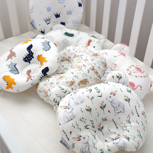 Directo de fábrica Four Seasons Almohada transpirable para recién nacidos Protección para bebés Almohadas para <span class=keywords><strong>el</strong></span> cuello Posicionadores Técnicas de punto - Product Image 3