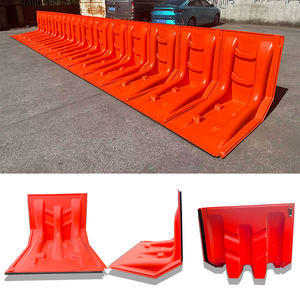 Panel de Barrera Contra Inundaciones de Plástico ABS Rojo de 2200 lb, Diseño Modular en Forma de L para Control de Inundaciones Urbanas - Product Image 1