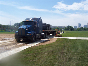 Tapis de protection du sol en HDPE-Robuste, facile à nettoyer et à transporter pour route temporaire, pelouse et chantier de construction, taille/couleur personnalisées - Product Image 6