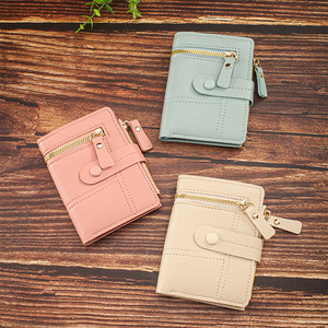 Portefeuille court pour femme avec fermeture à pression, fermeture éclair, plusieurs emplacements pour cartes, couleur unie, usage quotidien - Product Image 1