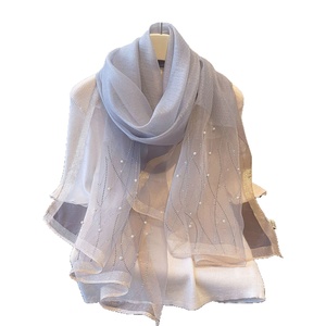 Nouvelle Collection Printemps-Été : Soie Artificielle Femme à Motif Géométrique Tie-Dye Style Ethnique Couleur Unie, Prête à Porter avec Diamants Thermocollés - Product Image 5
