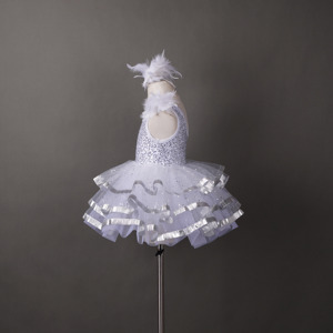 ชุดเต้นบัลเลต์เด็กผู้หญิงสีขาวประดับเลื่อม - Product Image 4