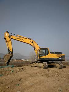 Pelle pelleteuse multifonction sur chenilles originale de la Corée Hyundai 330LC-9 Hyundai à haut rendement en bon état en vente - Product Image 2