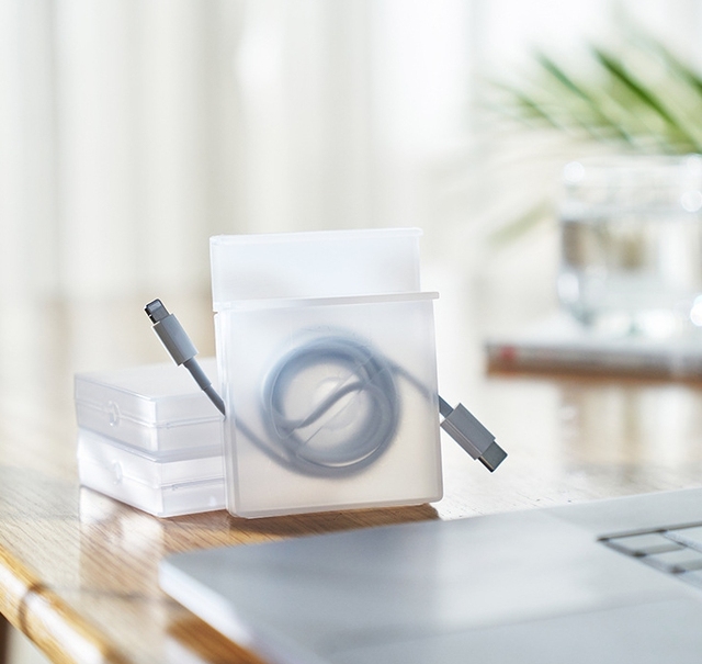 Charging Cable Wire Winder  and Organizer Retractable Cable Management for Home Office DS2350 Earbud and Charging Cord Organizer