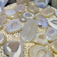 Fengshui naturel cristaux naturels fait à la main pierre de guérison agate géode coeur ornement pour la décoration