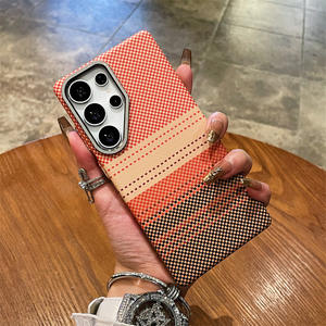 Estuche de diseño de lujo para Samsung S25 S25 + s25u Cubierta magnética delgada de PC con soporte de cámara de metal invisible - Product Image 4