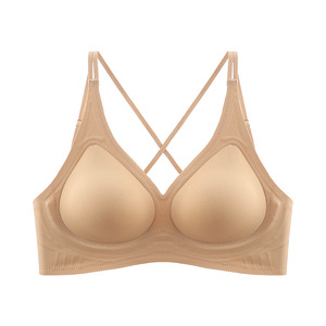 Sujetador sexy sin costuras con espalda cruzada para mujer, realce para busto pequeño, sin aros, antideslizante - Product Image 5