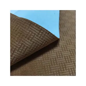 Tissu en velours tricoté et coloré sur mesure 100% polyester avec des couleurs de ruban adhésif en tissu de haute qualité en stock largement utilisé