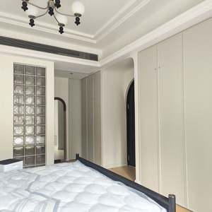 Armario Moderno y Lujoso para Dormitorio Principal, Grande y Personalizado, con Diseño Ecológico para Muebles de Villa y Vestidor - Product Image 1