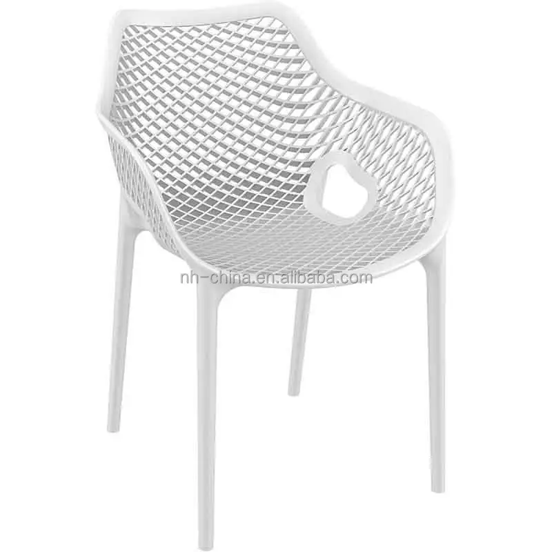 Kursi makan plastik Polipropilena putih, kursi makan Modern hollow out luar ruangan dapat ditumpuk