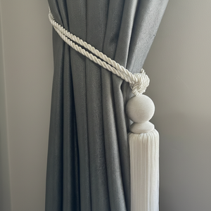 Attaches de rideaux : attaches en corde naturelle et en coton avec pompons - Product Image 1