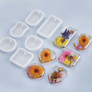 Stampi in <span class=keywords><strong>Silicone</strong></span> a Forma Geometrica per Resina: <span class=keywords><strong>Cuore</strong></span>, Quadrato, Rotondo con Foro per Creazioni Fai-da-te, Ciondoli e Collane - Product Image 1